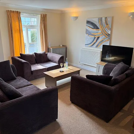 20 Chy Lowen - 4 Bedroom Holiday home *